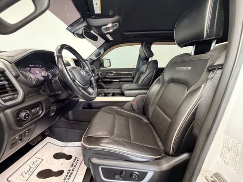 Used 2021 RAM 1500 Laramie AWD/4WD image 3
