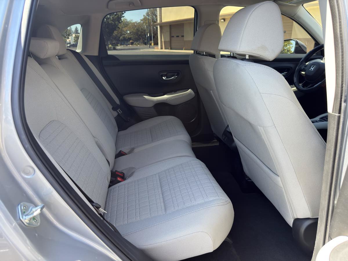 Used 2024 Honda HR-V LX image 21
