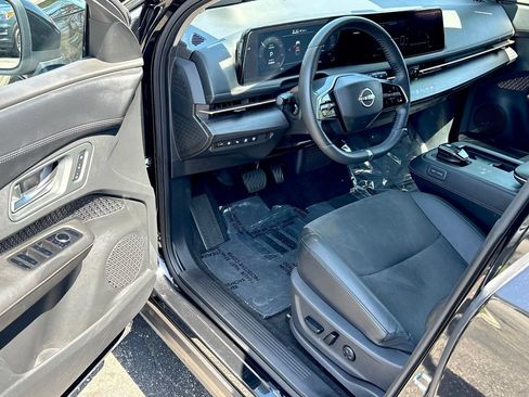 Used 2024 Nissan Ariya FWD image 9