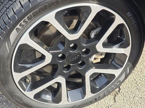 Used 2019 Jeep Compass Limited w/ Safety & Security Group image 19