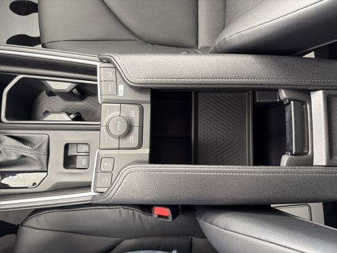 New 2026 Toyota Grand Highlander XLE AWD/4WD image 13