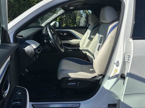 Certified 2025 Acura ADX A-Spec image 11