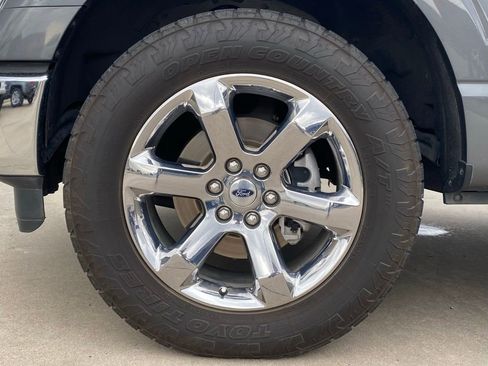 Used 2023 Ford F150 Lariat w/ Equipment Group 502A High image 9