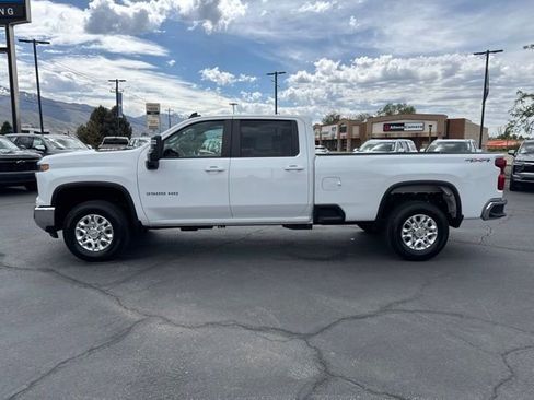 Certified 2025 Chevrolet Silverado 3500 LT w/ Convenience Package AWD/4WD image 4