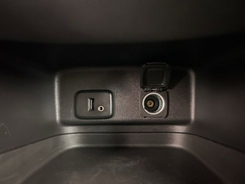 Used 2018 Chevrolet Equinox LT image 14