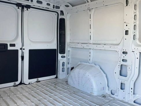 Used 2025 RAM ProMaster 2500 w/ Convenience Group FWD image 40