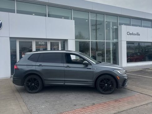 Used 2022 Volkswagen Tiguan SE R-Line image 5