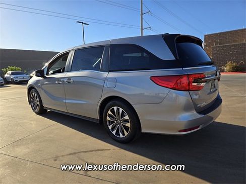 Used 2023 Honda Odyssey EX-L image 4