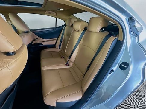 Used 2023 Lexus ES 350 w/ Premium Package FWD image 22