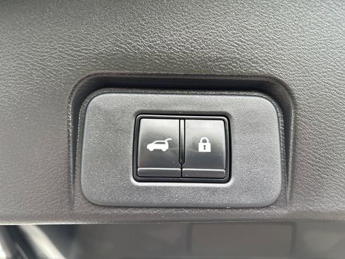 Certified 2023 Nissan Rogue SV w/ SV Premium Package image 27