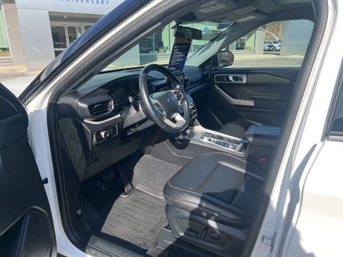 Certified 2023 Ford Explorer XLT w/ Equipment Group 202A AWD/4WD image 21