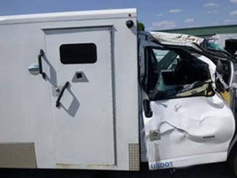 Used 2022 Chevrolet Express 3500 w/ Power Convenience Package image 8