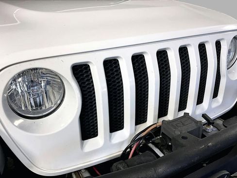 Used 2018 Jeep Wrangler Unlimited Sport S AWD/4WD image 27