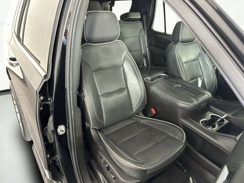 Used 2021 GMC Yukon SLT w/ SLT Luxury Plus Package image 27