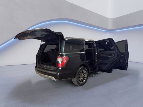 Used 2020 Ford Expedition Limited RWD image 13