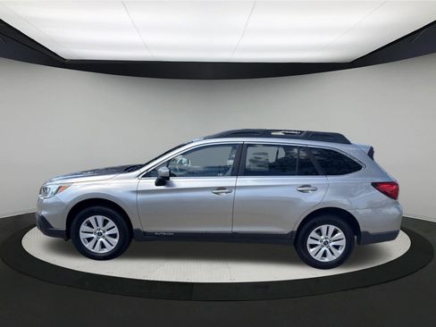 Used 2015 Subaru Outback 2.5i Premium AWD/4WD image 4