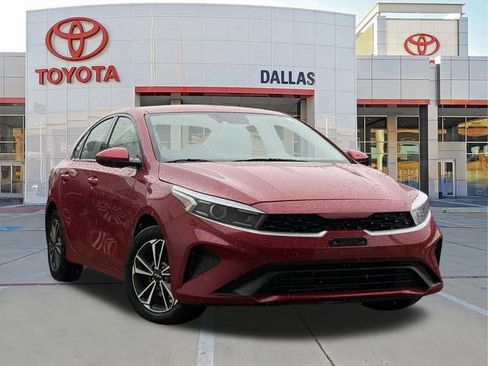 Used 2023 Kia Forte LXS FWD image 1