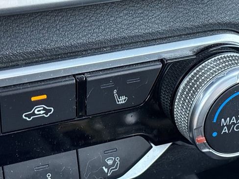 Used 2019 Nissan Altima 2.5 SR w/ SR Premium Package FWD image 17