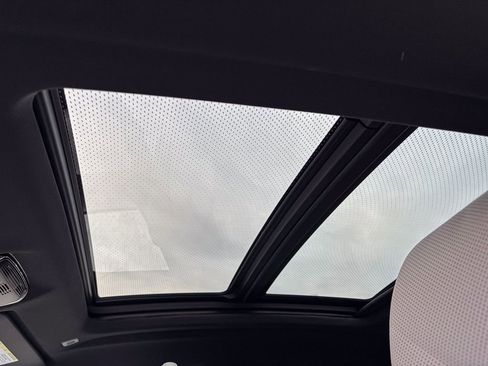 New 2026 BMW X6 M60i image 7