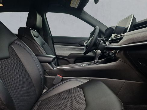 Certified 2025 Jeep Compass Latitude image 15