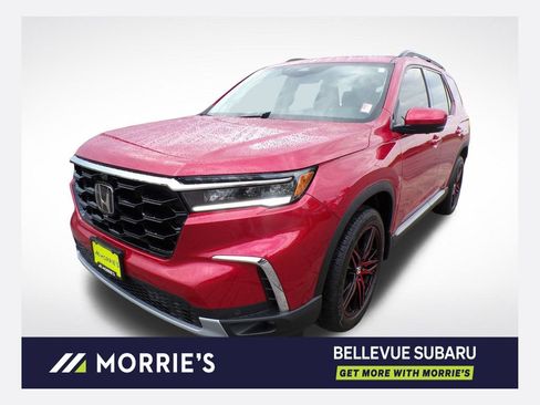 Used 2025 Honda Pilot Elite image 1