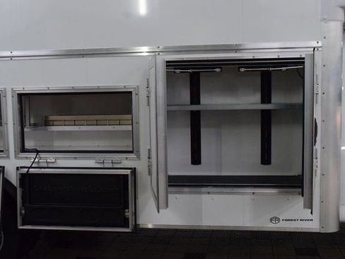 New 2025 Chevrolet Express 4500 w/ Power Convenience Package RWD image 35