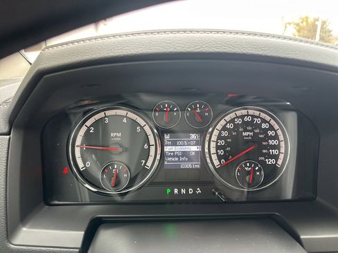 Used 2011 RAM 1500 Sport image 5