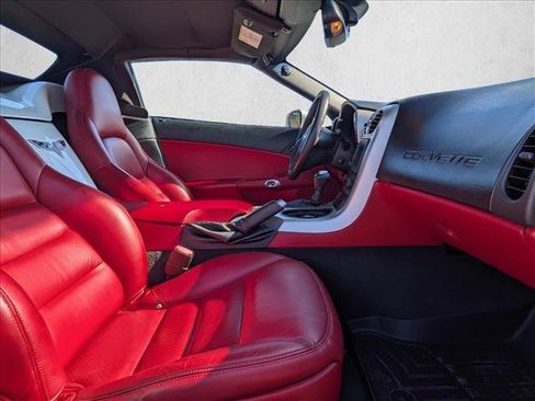 Used 2005 Chevrolet Corvette Convertible w/ Preferred Equipment Group image 13