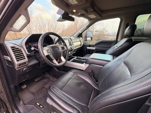 Used 2017 Ford F350 Lariat w/ Lariat Ultimate Package image 25