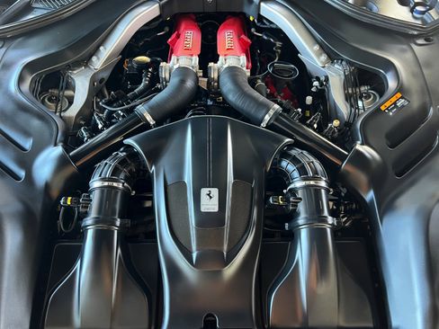 Used 2019 Ferrari Portofino image 40