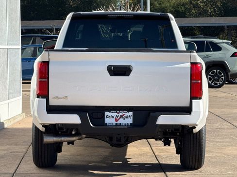 New 2026 Toyota Tacoma SR5 image 5