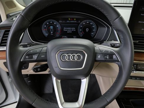 Used 2023 Audi Q5 2.0T Premium Plus w/ Premium Plus Package AWD/4WD image 23