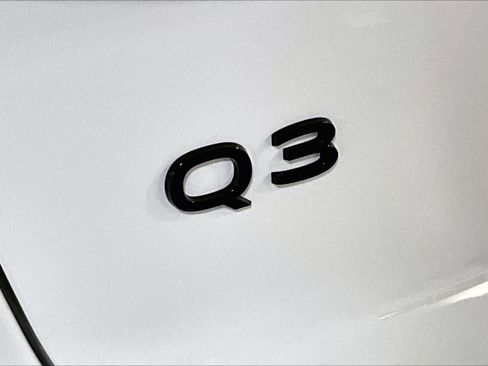 New 2026 Audi Q3 quattro 2.0T image 15