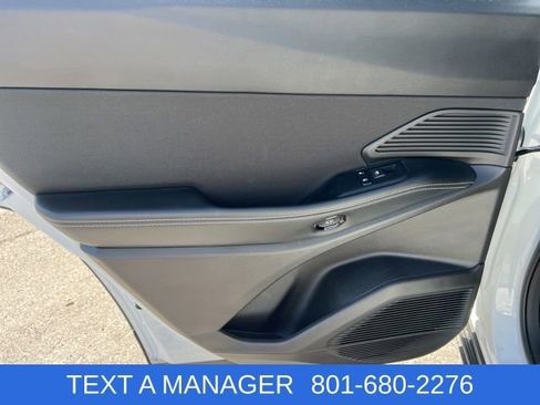 Used 2026 Jeep Cherokee Laredo AWD/4WD image 27