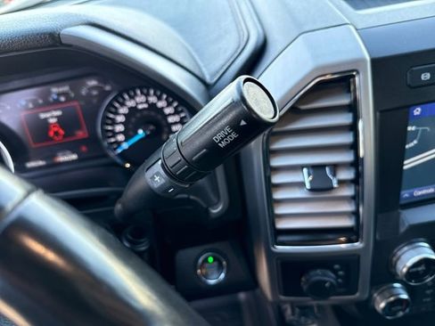 Used 2021 Ford F450 Platinum w/ FX4 Off-Road Package image 29