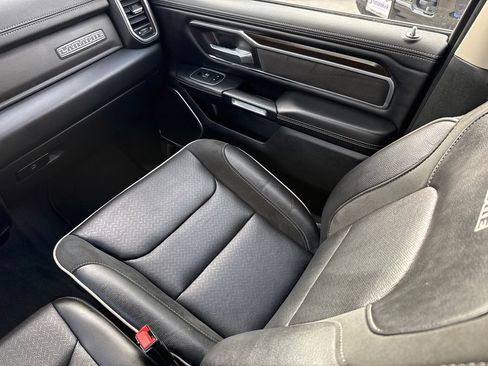 Used 2022 RAM 1500 Laramie image 16