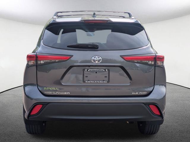 Used 2023 Toyota Highlander XLE AWD/4WD image 5