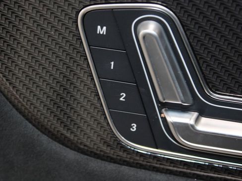 Used 2022 Mercedes-Benz GLA 35 AMG 4MATIC image 25