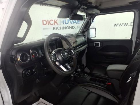 Used 2024 Jeep Wrangler Sahara w/ Dual Top Group image 12