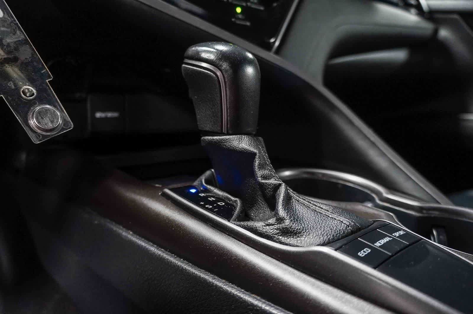 Certified 2022 Toyota Camry SE FWD image 24