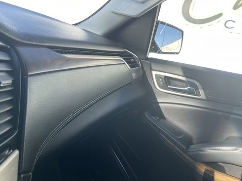 Used 2019 GMC Yukon Denali w/ Denali Ultimate Package image 31