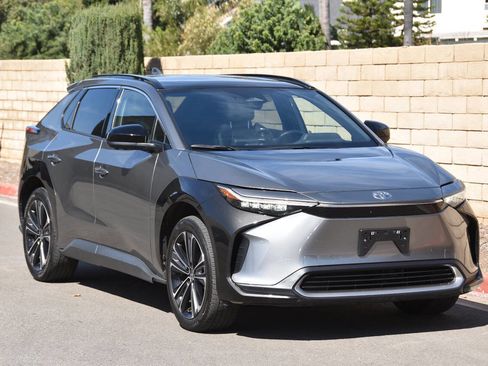 Used 2023 Toyota bZ4X FWD w/ Weather Package image 5