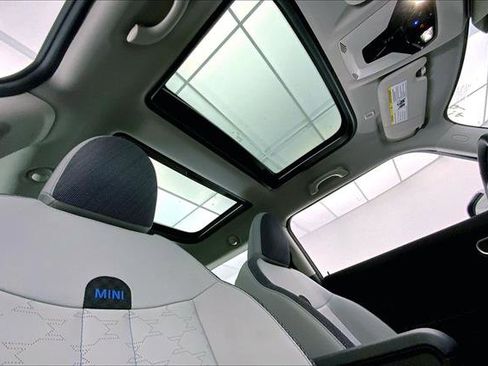 Certified 2025 MINI Cooper S image 26
