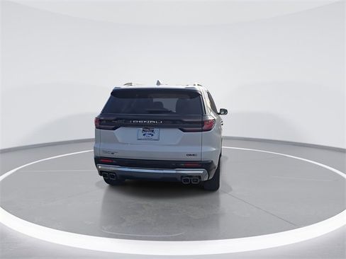 Used 2024 GMC Acadia Denali w/ Super Cruise Package image 7