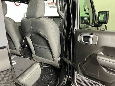 Used 2021 Jeep Gladiator Sport AWD/4WD image 25