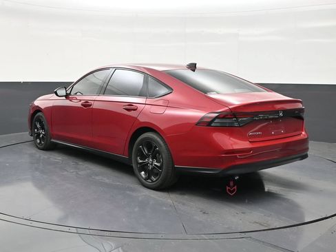 Used 2025 Honda Accord SE image 3