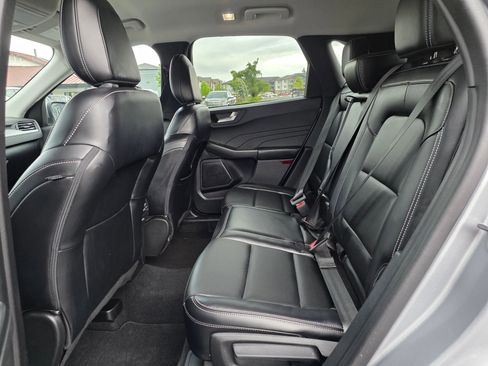 Used 2023 Ford Escape Platinum AWD/4WD image 24