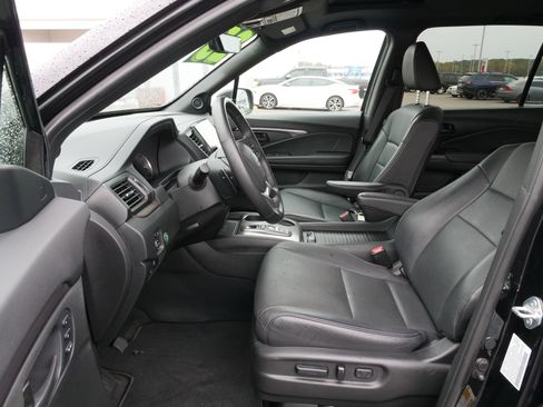 Certified 2023 Honda Passport EX-L image 16