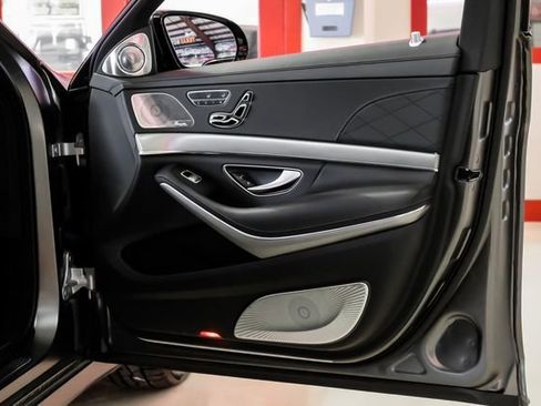 Used 2018 Mercedes-Benz Maybach S 650 image 52