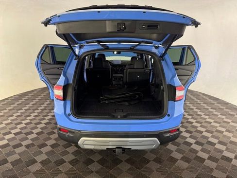 Certified 2025 Honda Pilot TrailSport image 16
